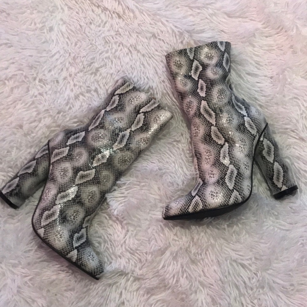 Brand New snake booties
